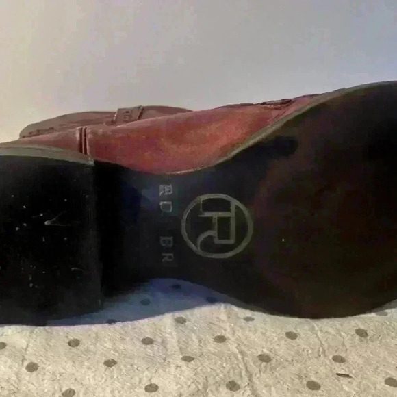 Vionic Nubuck Booties - Picture 2 of 10